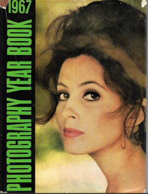 Derek Stevens i Richard Gee (ur.): Photography year book 1967.