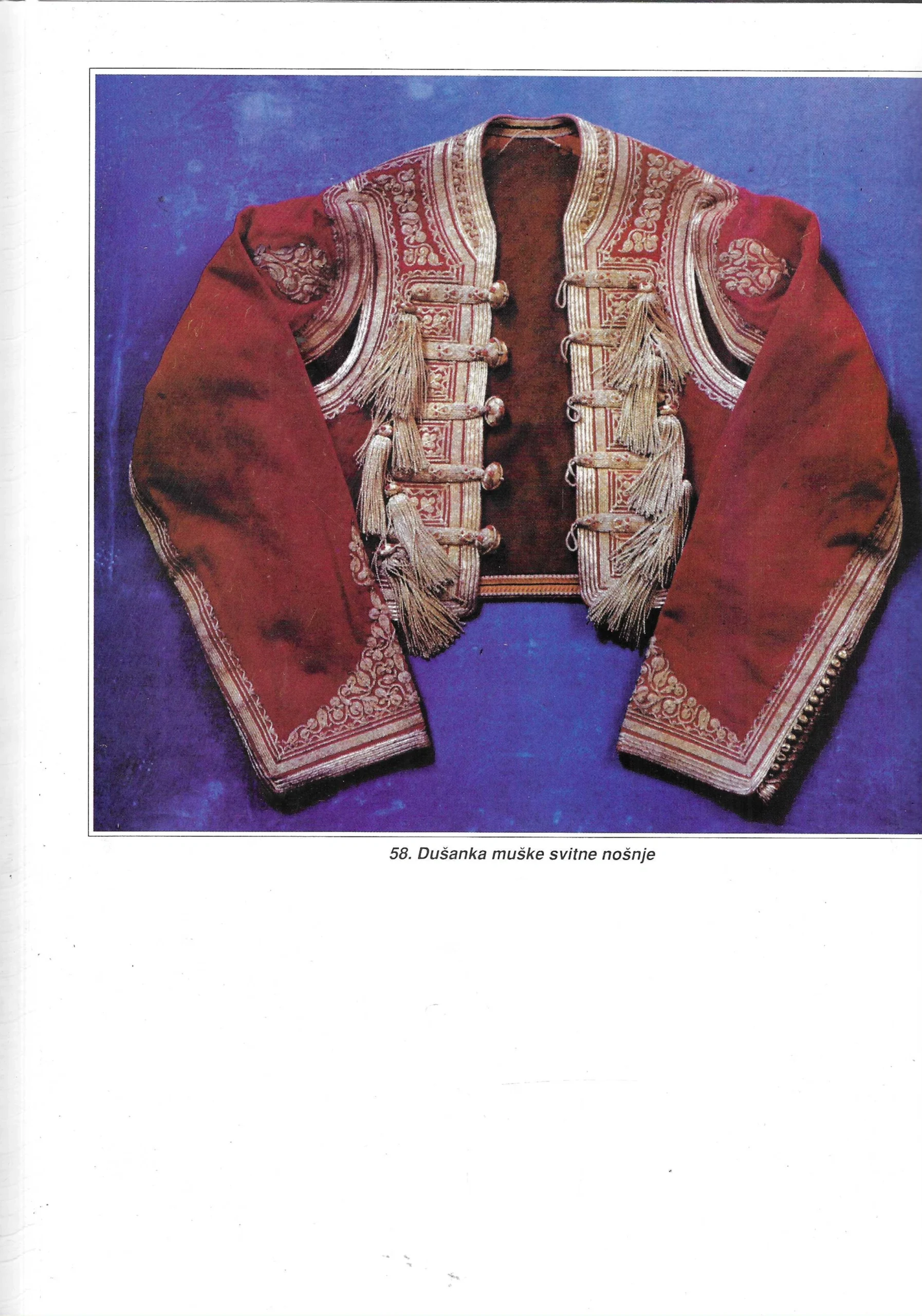 Zorica Mrvaljević: Crnogorska narodna nošnja - Slika 3